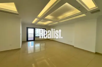 Apartment - 2 Bedrooms - 2 Bathrooms for sale in West Porto Drive - Porto Arabia - The Pearl Island - Doha
