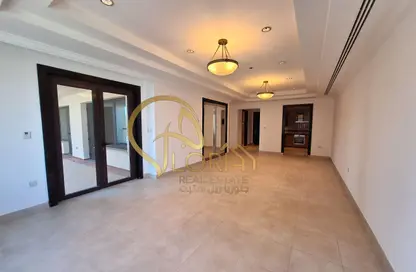 Apartment - 2 Bedrooms - 3 Bathrooms for rent in East Porto Drive - Porto Arabia - The Pearl Island - Doha