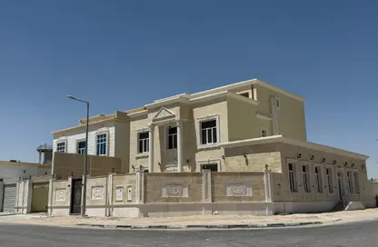 فيلا - 8 غرف نوم - 8 حمامات للبيع في الريم جاردن - شمال مويثر - منطقة مويثر - الدوحة