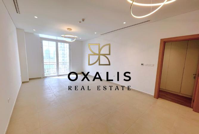 981103 - Property Image 2