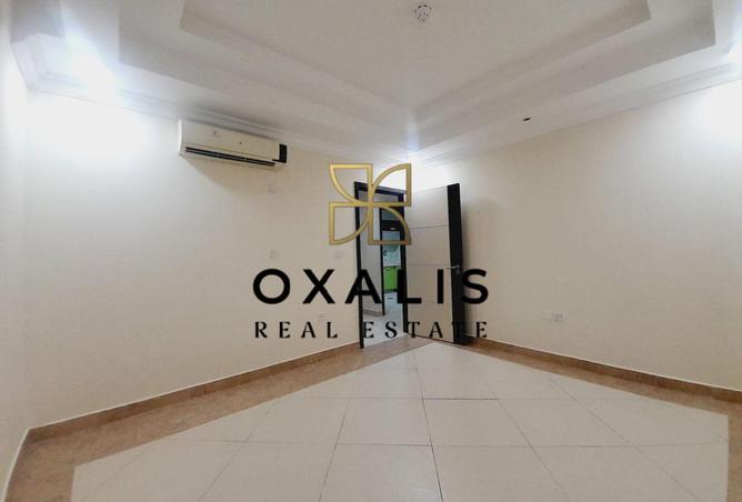 933838 - Property Image 3