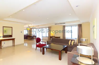 شقة - 2 غرف نوم - 3 حمامات للايجار في طريق بورتو الشرقي - بورتو أرابيا - جزيرة اللؤلؤة - الدوحة