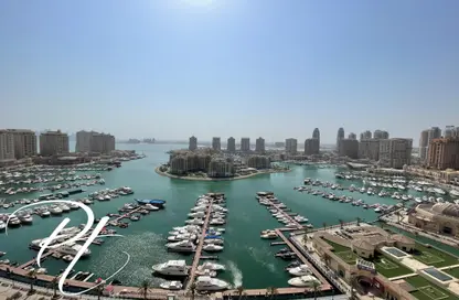 Apartment - 2 Bedrooms - 3 Bathrooms for rent in Tower 18 - Porto Arabia - The Pearl Island - Doha