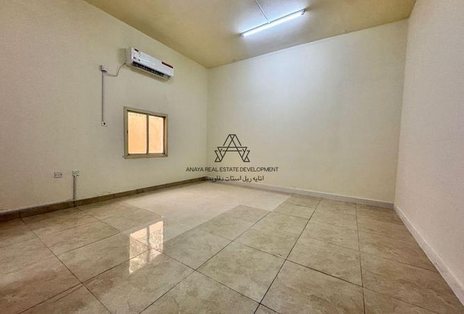 950232 - Property Image 2
