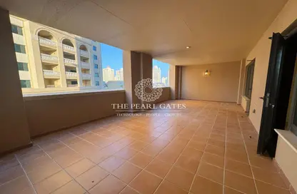 Apartment - 1 Bedroom - 2 Bathrooms for rent in East Porto Drive - Porto Arabia - The Pearl Island - Doha