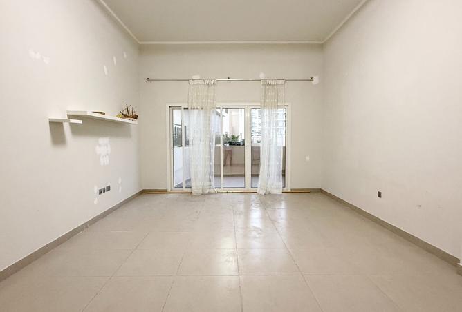 1000405 - Property Image 2