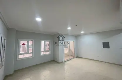 Apartment - 3 Bedrooms - 3 Bathrooms for rent in Gulf Residence - Gulf Residence - Al Nasr - Doha