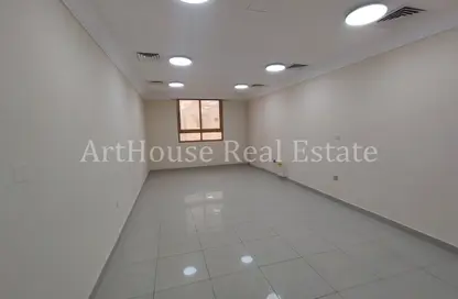 Apartment - 3 Bedrooms - 3 Bathrooms for rent in Al Sadd Road - Al Sadd - Doha