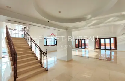 Penthouse - 4 Bedrooms - 6 Bathrooms for rent in Tower 11 - Porto Arabia - The Pearl Island - Doha