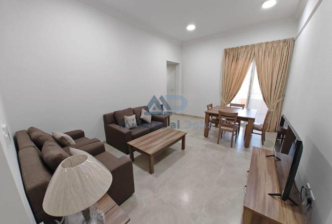944317 - Property Image 2