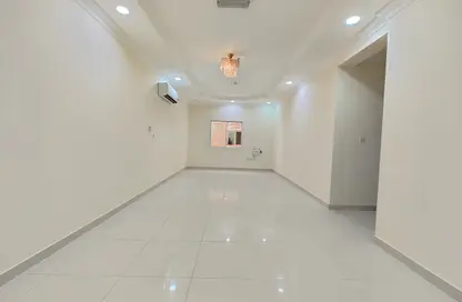 شقة - 2 غرف نوم - 2 حمامات للايجار في شارع نجمه - نجمة - الدوحة