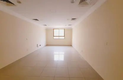 Apartment - 3 Bedrooms - 3 Bathrooms for rent in Al Sadd Road - Al Sadd - Doha