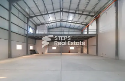 Warehouse - Studio for rent in East Industrial Street - Birkat Al Awamer - Al Wakra