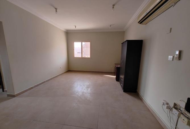 940892 - Property Main Image