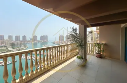 Apartment - 3 Bedrooms - 4 Bathrooms for sale in Tower 8 - Porto Arabia - The Pearl Island - Doha