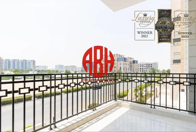 924208 - Property Image 3