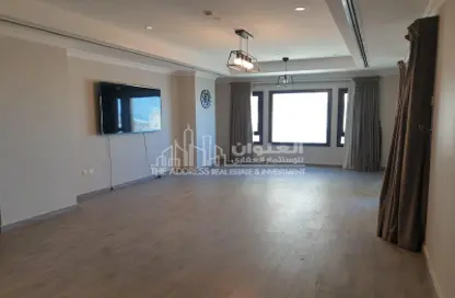 Apartment - 2 Bedrooms - 2 Bathrooms for rent in Jumanah Tower 29 - Porto Arabia - The Pearl Island - Doha