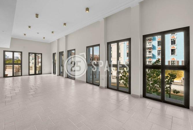 969659 - Property Image 2