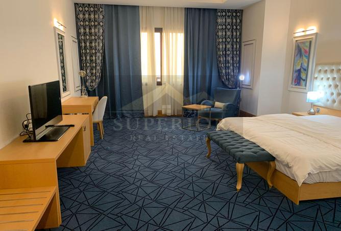 933758 - Property Image 2