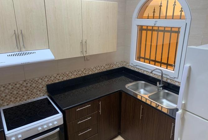 933408 - Property Image 2