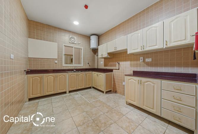 976487 - Property Image 2