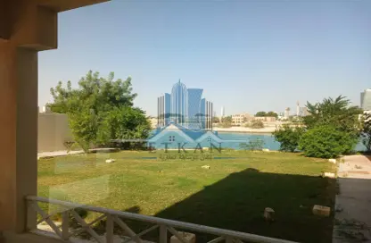 صورة لـ حديقة فيلا - 5 غرف نوم - 7 حمامات للايجار في البوابة الشرقية - بحيرة وست لاجون - الدوحة ، صورة رقم 1