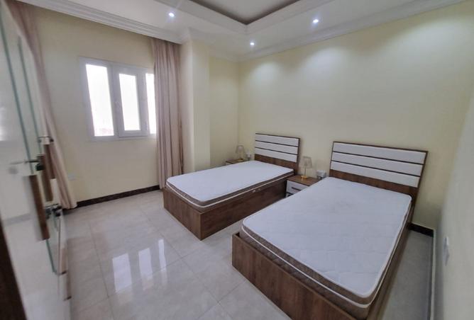 929433 - Property Image 3