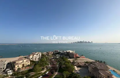 Apartment - 2 Bedrooms - 3 Bathrooms for sale in Viva West - Viva Bahriyah - The Pearl Island - Doha