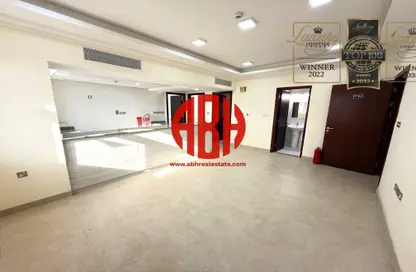 Apartment - 2 Bedrooms - 3 Bathrooms for rent in Al Mansoura - Al Mansoura - Doha