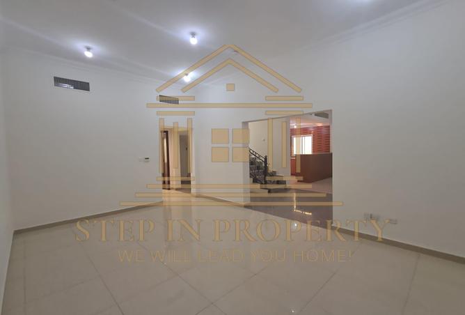 963756 - Property Image 3