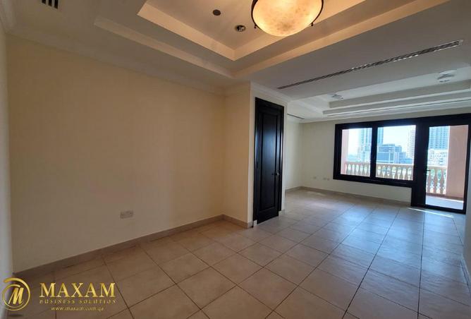 982214 - Property Image 3