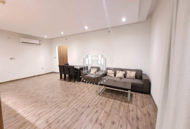 984593 - Property Image 3