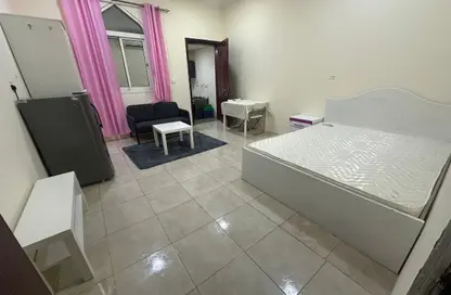 Apartment - Studio - 1 Bathroom for rent in Wadi Al Sail - Doha