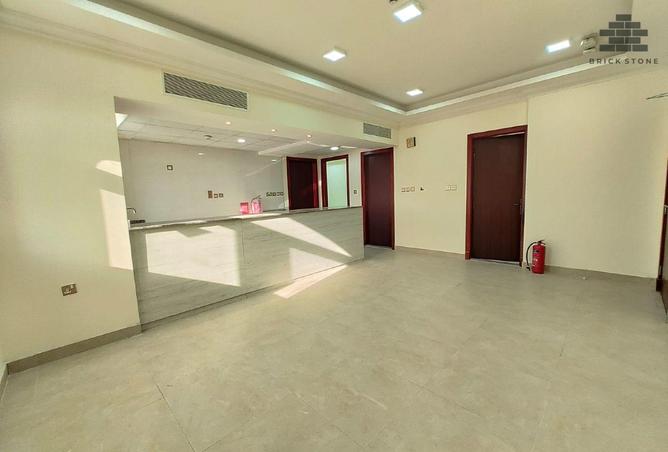 941375 - Property Image 3