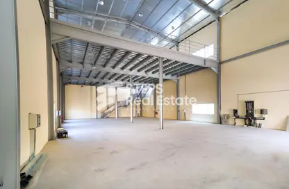 Warehouse - Studio - 1 Bathroom for rent in Industrial Area 5 - Industrial Area - Industrial Area - Doha