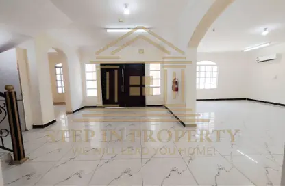 Villa - 5 Bedrooms - 4 Bathrooms for rent in Ain Khaled Villas - Ain Khaled - Doha