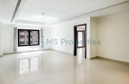 Apartment - 1 Bedroom - 2 Bathrooms for rent in West Porto Drive - Porto Arabia - The Pearl Island - Doha