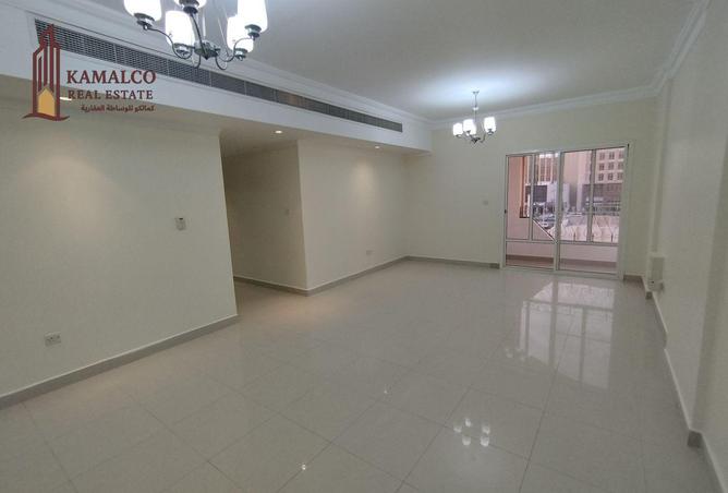 955927 - Property Image 3