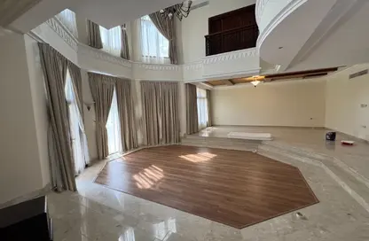 فيلا - 5 غرف نوم - 6 حمامات للايجار في فلل واست باي لاغون - وست باي لاجون - بحيرة وست لاجون - الدوحة