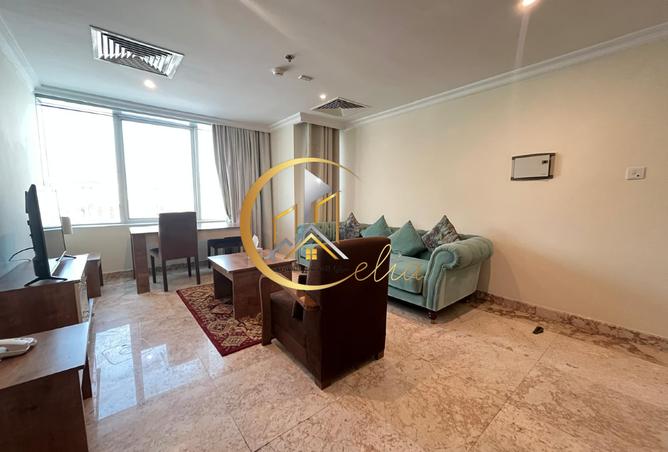 879226 - Property Image 2