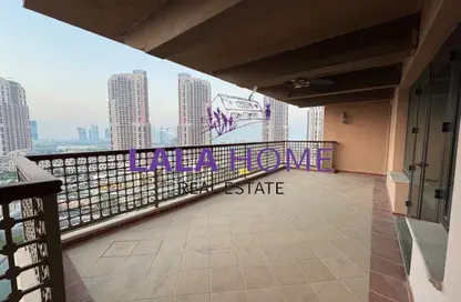 Apartment - 2 Bedrooms - 3 Bathrooms for sale in Piazza Arabia - Porto Arabia - The Pearl Island - Doha