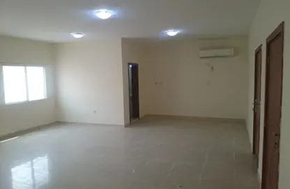 Compound - 5 Bedrooms - 5 Bathrooms for rent in Umm Al Amad - Umm Al Amad - Al Shamal