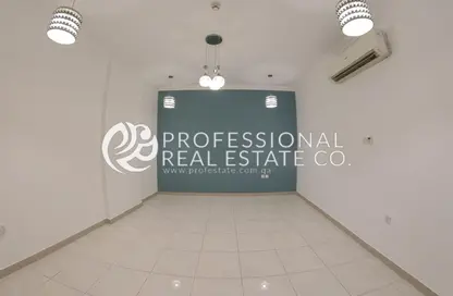 Apartment - 2 Bedrooms - 2 Bathrooms for rent in Old Airport Road - Old Airport Road - Doha Apartment - 2 Bedrooms - 2 Bathrooms for rent in Old Airport Road - Old Airport Road - Doha