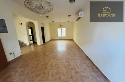 مجمع سكني - 4 غرف نوم - 4 حمامات للايجار في شارع الوعب - الوعب - الدوحة