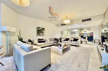 شقة - 3 غرف نوم - 4 حمامات للايجار في مرتفعات مارينا لوسيل - منطقة المارينا - الوسيل