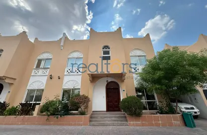 Villa - 4 Bedrooms - 4 Bathrooms for rent in Old Airport Road - Old Airport Road - Doha