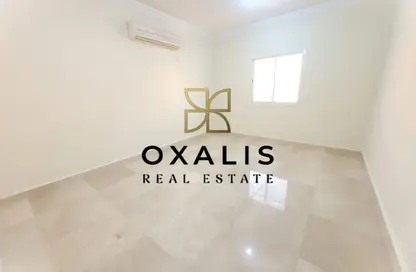 Apartment - 2 Bedrooms - 2 Bathrooms for rent in Al Zubair Bakkar Street - Al Sadd - Doha