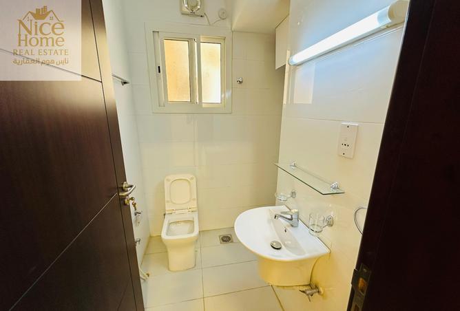 874589 - Property Image 2