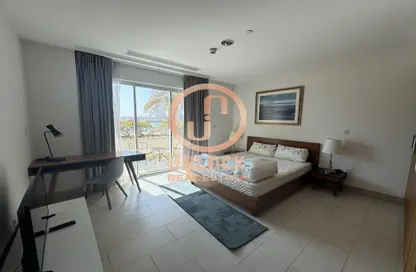 Townhouse - 3 Bedrooms - 5 Bathrooms for rent in Viva West - Viva Bahriyah - The Pearl Island - Doha