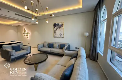 Apartment - 2 Bedrooms - 3 Bathrooms for rent in La Plage West - La Plage - The Pearl Island - Doha